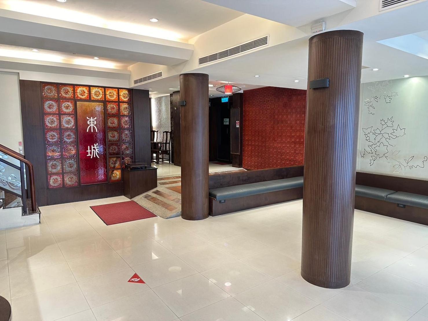 East Town 26 Hotel Hualien stad Exteriör bild