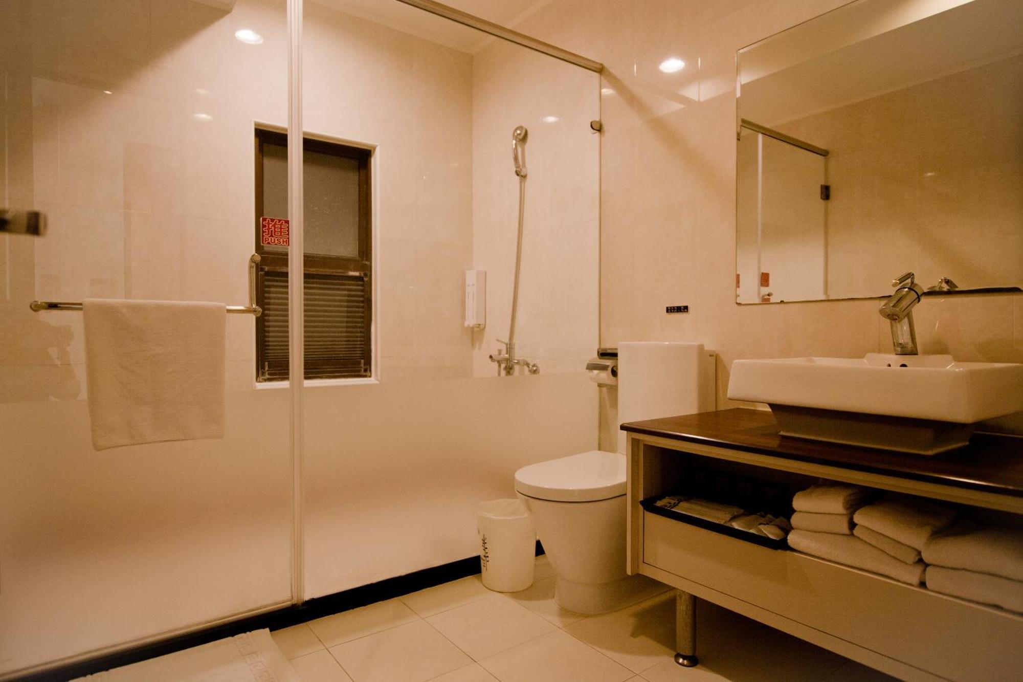 East Town 26 Hotel Hualien stad Rum bild